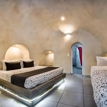 Otel Katerina's Castle - Caldera Cave 3*