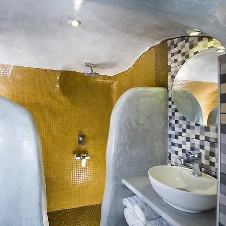 Otel Katerina's Castle - Caldera Cave 3*