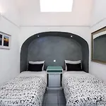 Hotel Katerina's Castle - Caldera Cave Imerovigli (Santorini)