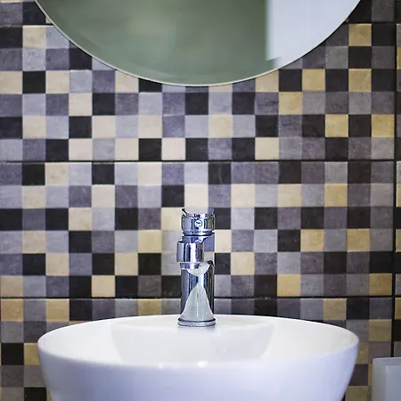 Katerina's Castle - Caldera Cave 3*