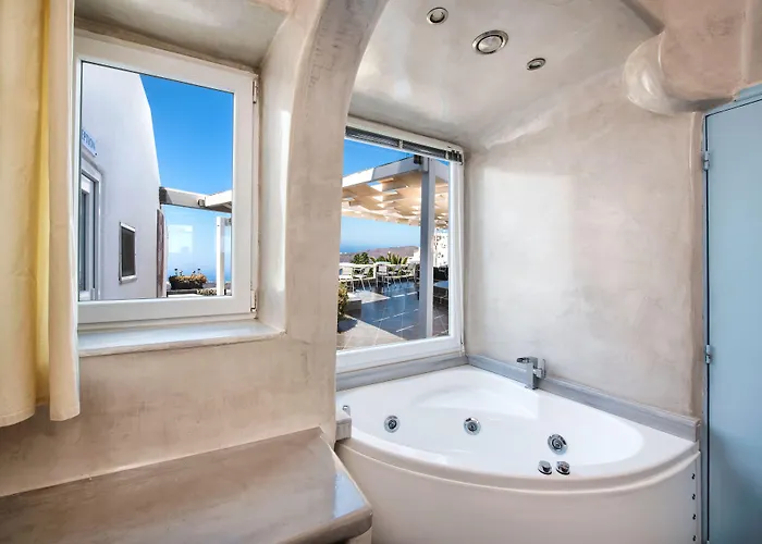 Katerina's Castle - Caldera Cave Hotel