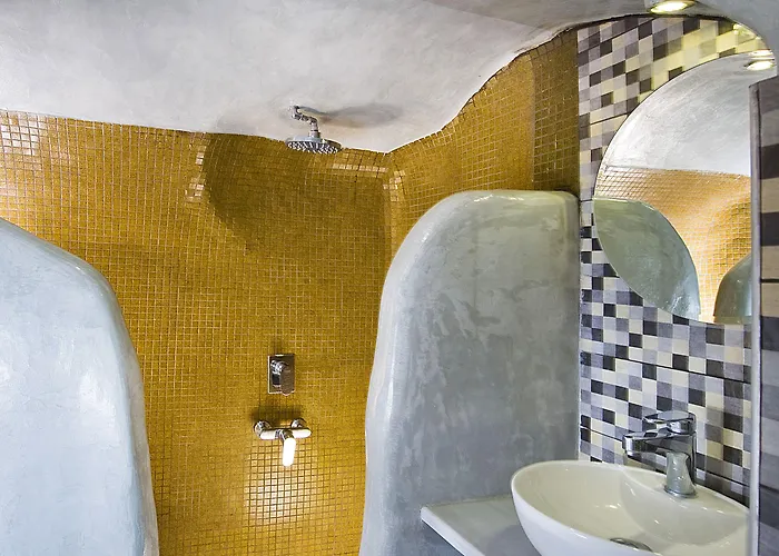 Katerina's Castle - Caldera Cave