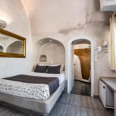 Katerina's Castle - Caldera Cave Hotel Imerovigli (Santorini)