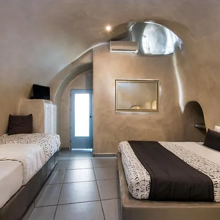 Katerina's Castle - Caldera Cave Hotel 3*