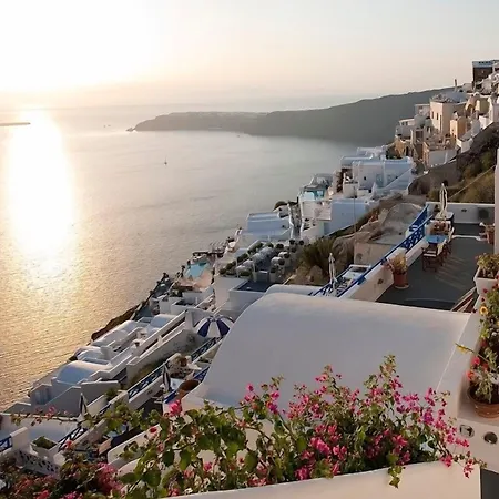 Katerina's Castle - Caldera Cave إيميروفيغلي