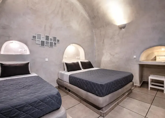 Katerina's Castle - Caldera Cave Hotel 3*