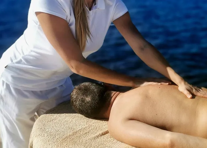 Katerina's Castle - Caldera Cave فندق